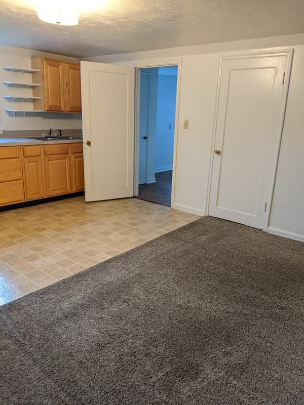 Logan Apartment: 275 E 500 N
