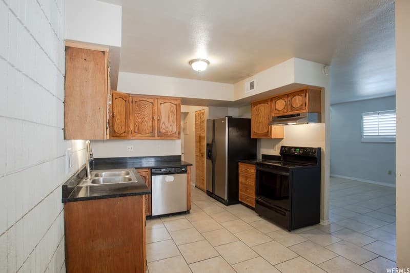 West Valley City Single Room: 1896 W Homestead Farms Ln