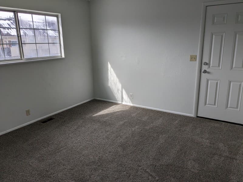 West Valley City Single Room: 1896 W Homestead Farms Ln