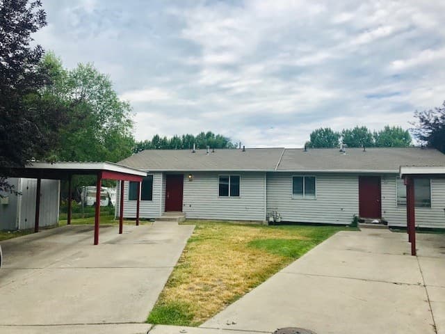 Logan Townhome: 773 W 640 S
