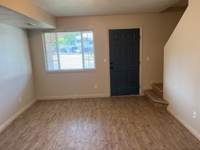 Wellsville Apartment: 60 E 200 N