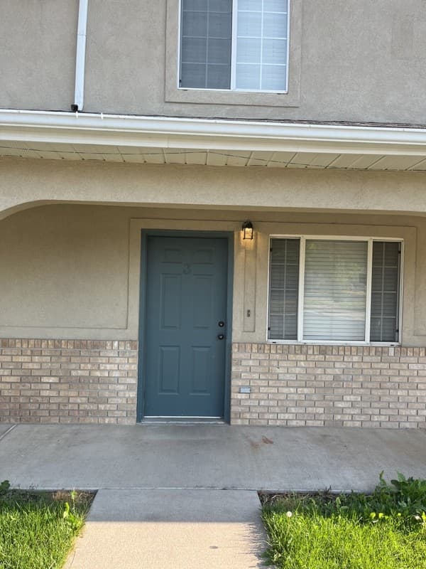 Wellsville Apartment: 60 E 200 N