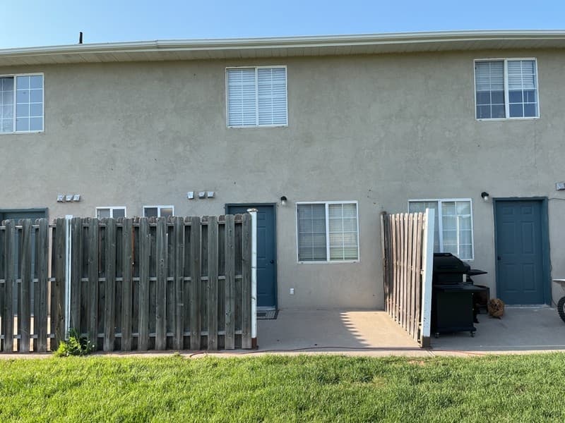 Wellsville Apartment: 60 E 200 N