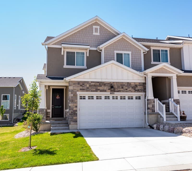 Herriman Townhome: 4493 W Lone Shadow Ln