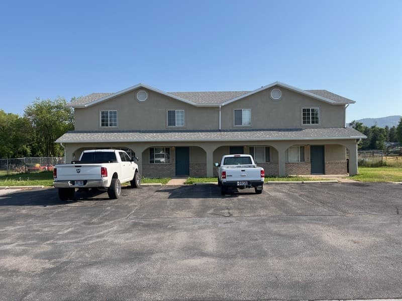 Wellsville Apartment: 60 E 200 N