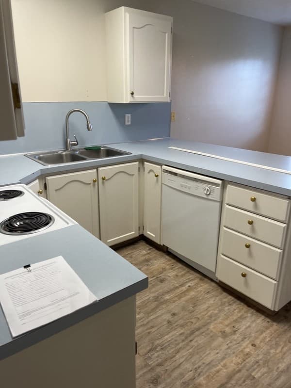 Wellsville Apartment: 60 E 200 N