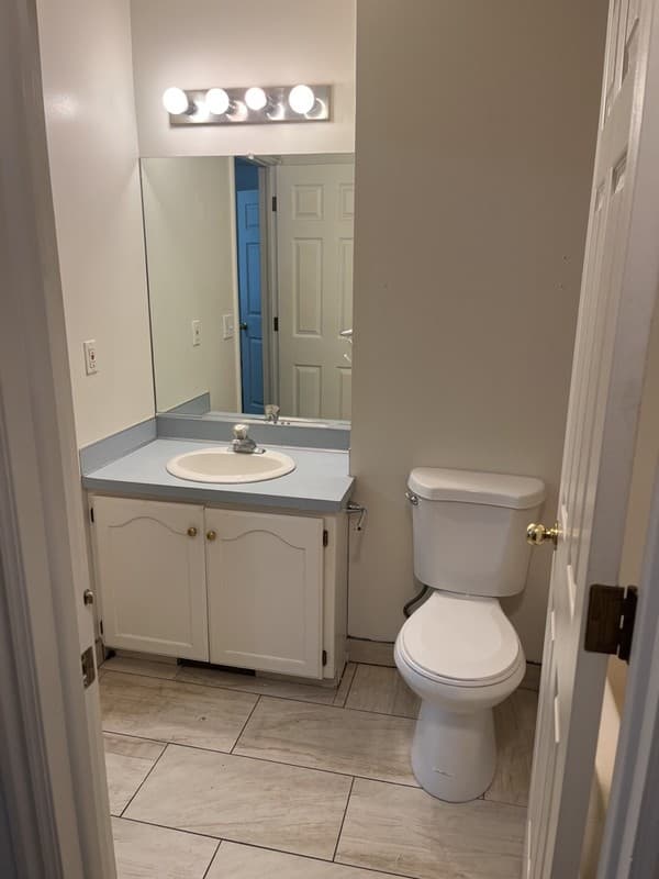 Wellsville Apartment: 60 E 200 N