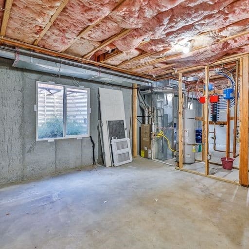 Draper House: 1803 E Walnut Grove Dr