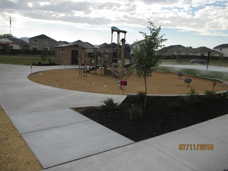 Bluffdale Townhome: 14882 S White Rock Ln