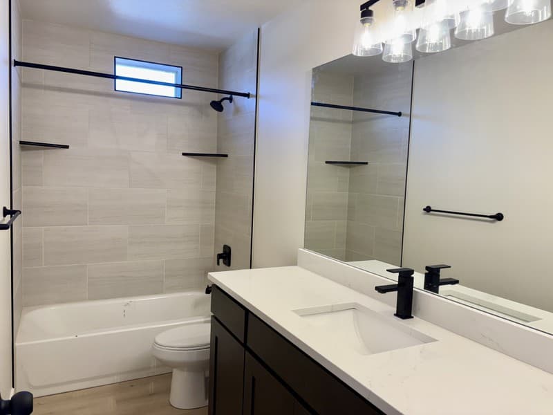 Kaysville House: 87 S 400 W