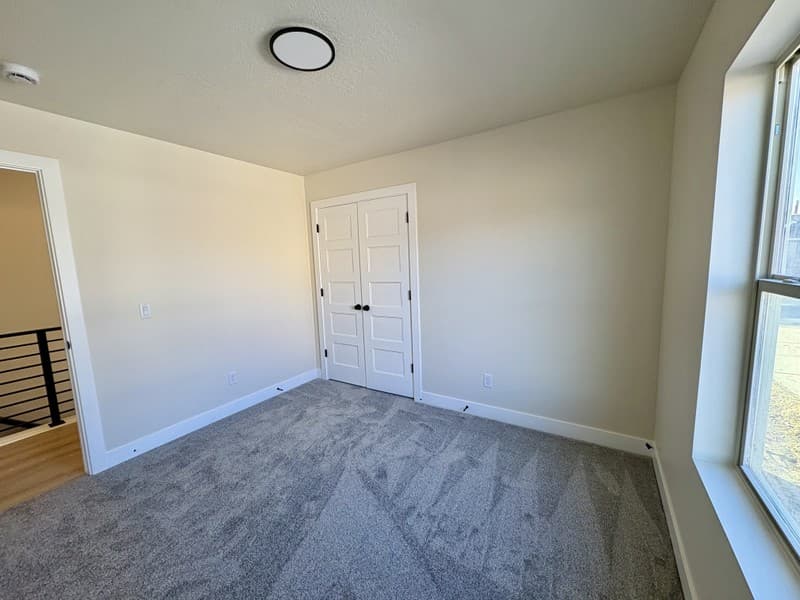 Kaysville House: 87 S 400 W