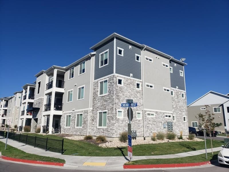 Lehi Condo: 3843 W 1530 N