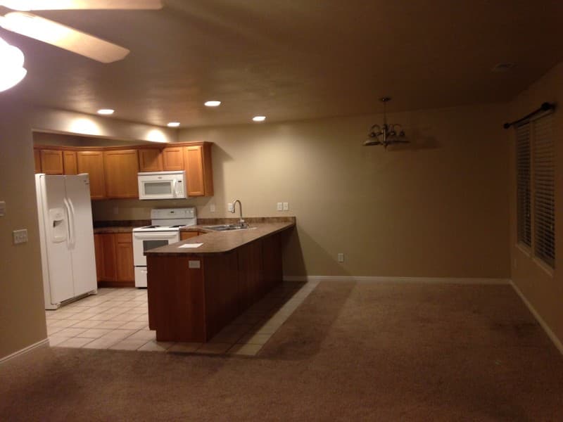 Clearfield Townhome: 3221 W 450 N