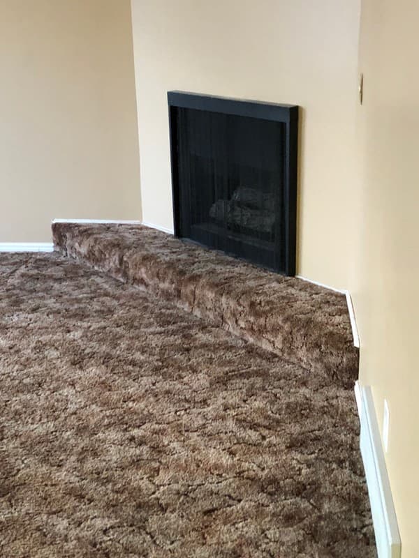 Sandy House: 798 E Scirlein Dr
