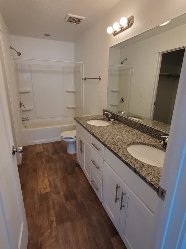 Vineyard Single Room: 685 E 330 N
