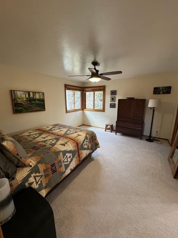 Park City House: 8973 Saddleback Rd