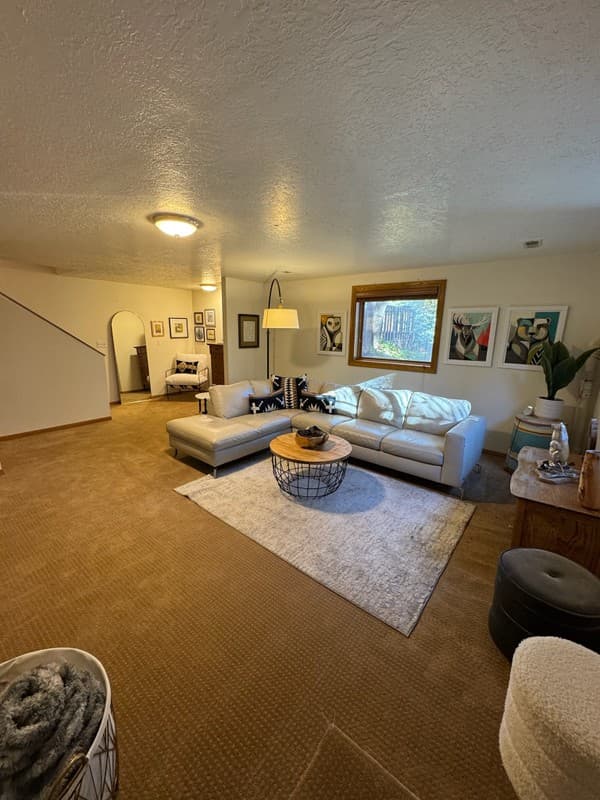 Park City House: 8973 Saddleback Rd