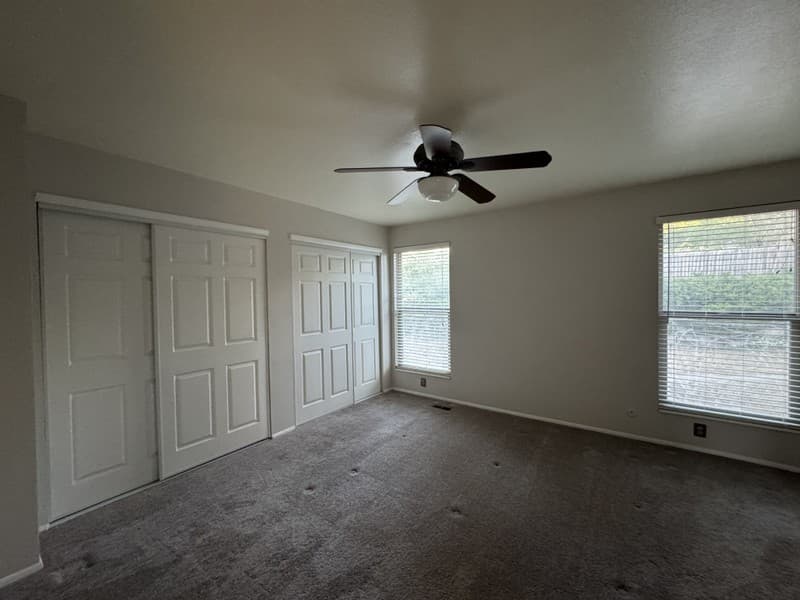 Sandy House: 2176 E Aspenwood Way