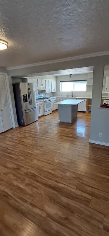 Bountiful Multiplex: 913 E 800 S