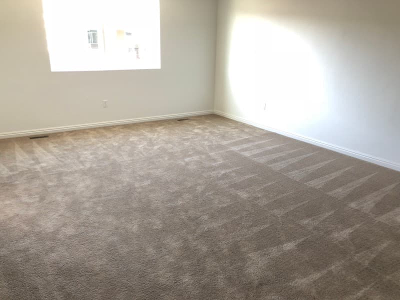 Vineyard House: 149 E 460 N
