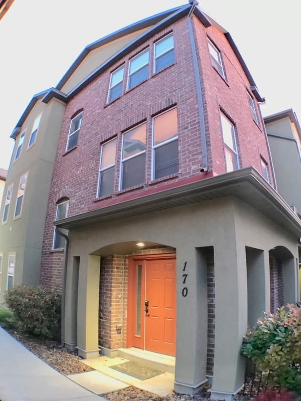 Salt Lake City Townhome: 170 W Barry Links Way