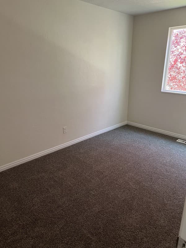 Lehi House: 370 E 460 S