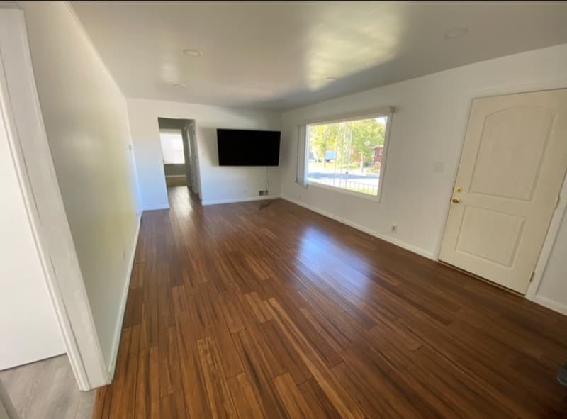 Salt Lake City House: 99 W 5878 S