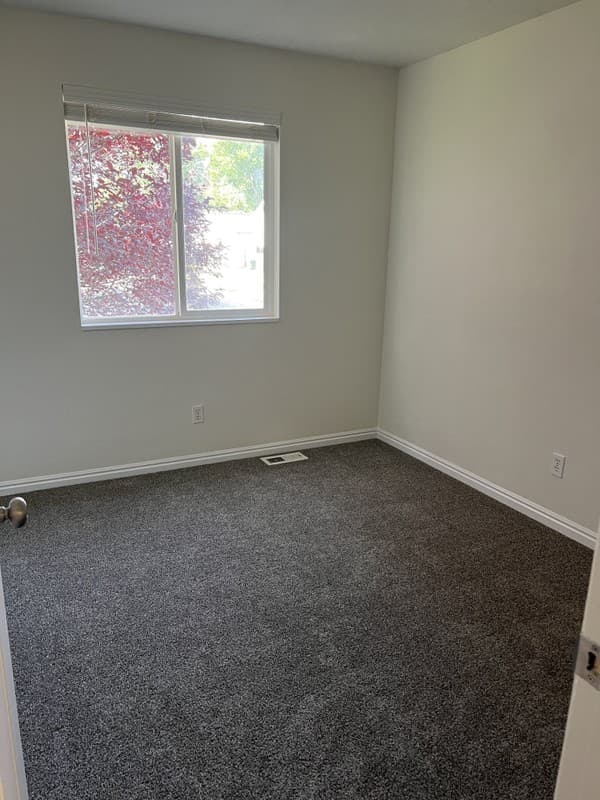 Lehi House: 370 E 460 S