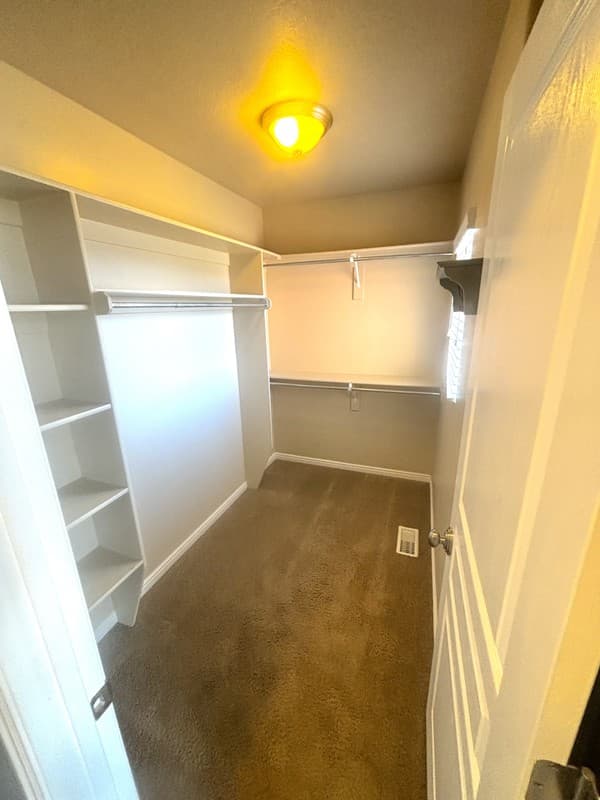 Woods Cross Townhome: 1296 S Mountain Crest Dr
