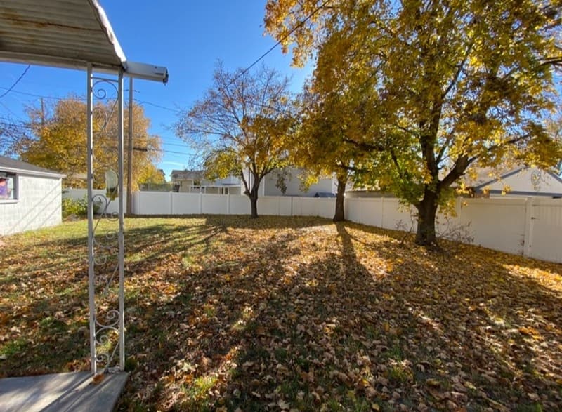 Salt Lake City House: 99 W 5878 S
