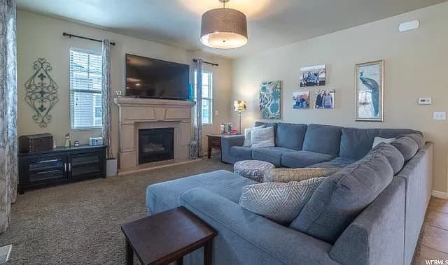 South Jordan House: 10857 S Weiss Dr