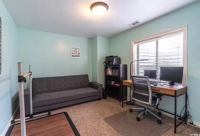 South Jordan House: 10857 S Weiss Dr