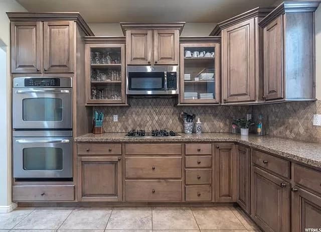 South Jordan House: 10857 S Weiss Dr