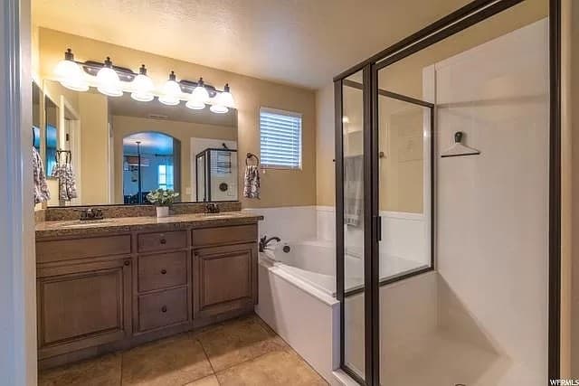 South Jordan House: 10857 S Weiss Dr