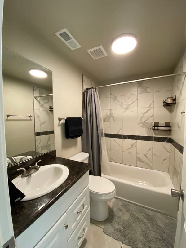 Ogden House: 1660 Gibson Ave
