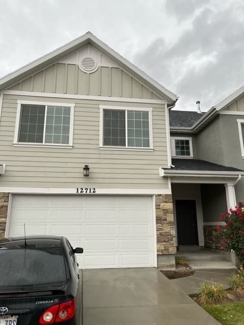 Riverton Townhome: 12712 S City Heights Dr
