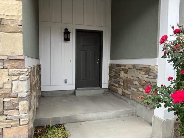 Riverton Townhome: 12712 S City Heights Dr