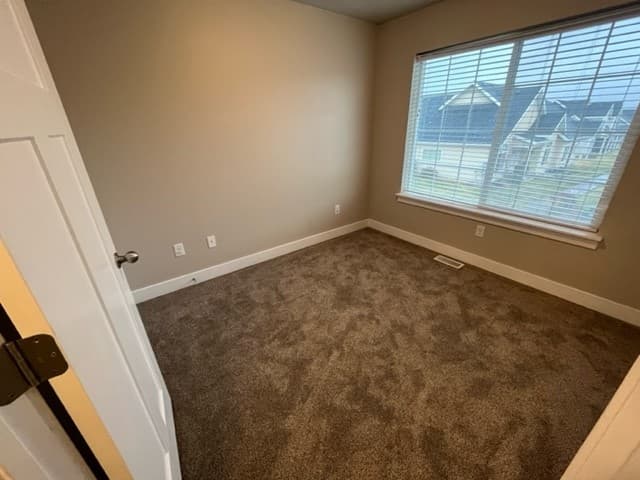 Riverton Townhome: 12712 S City Heights Dr