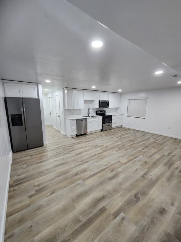 Mapleton Multiplex: 3879 S Woodland Ave