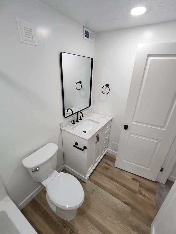 Mapleton Multiplex: 3879 S Woodland Ave
