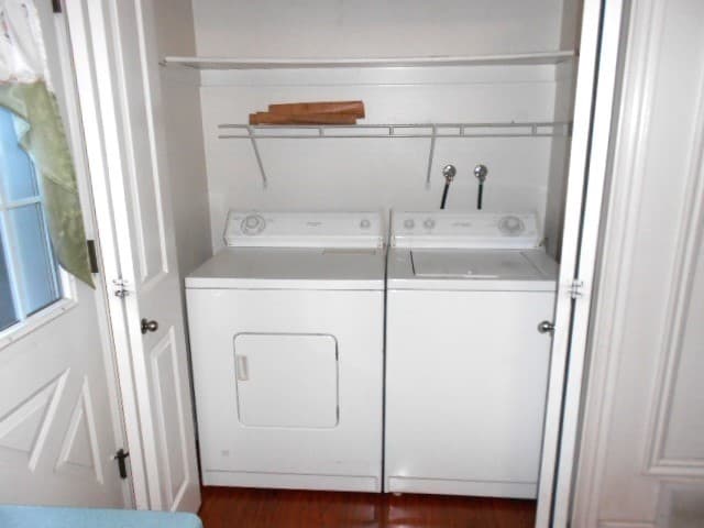 Midway Townhome: 790 Zurich Ln