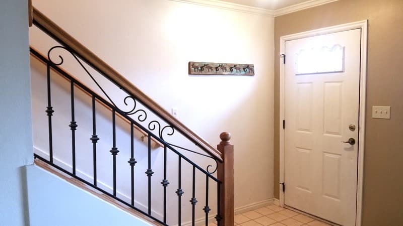 Midway Townhome: 790 Zurich Ln