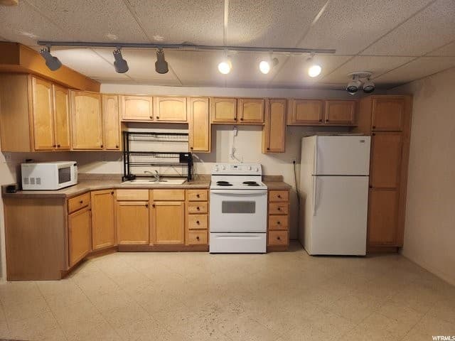 Tooele Multiplex: 213 Wagon Train Ct