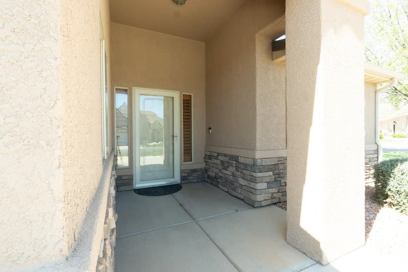 Saint George House: 1630 E 2450 S