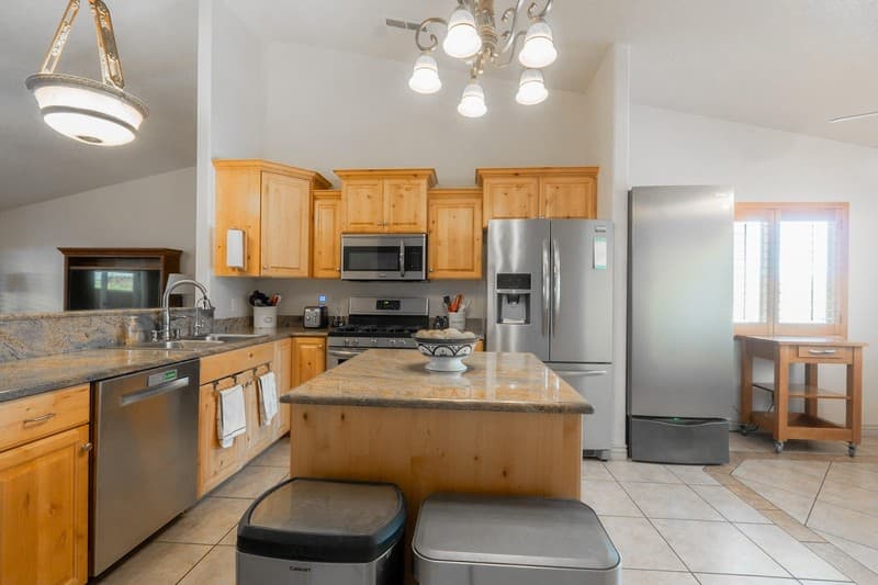 Saint George House: 1630 E 2450 S