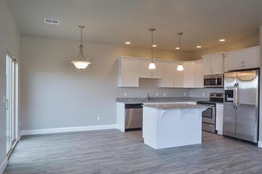 Santa Clara Multiplex: 3947 Bella Vista Dr