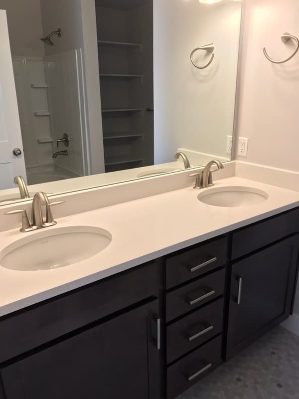 Riverton Townhome: 14822 S Queens Garden Ln