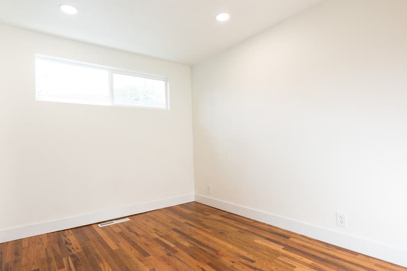 Sandy House: 1409 E 8425 S