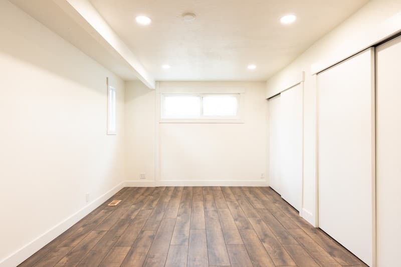 Sandy House: 1409 E 8425 S
