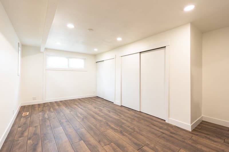 Sandy House: 1409 E 8425 S